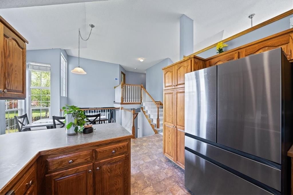 512 E Willow Street — photo 14