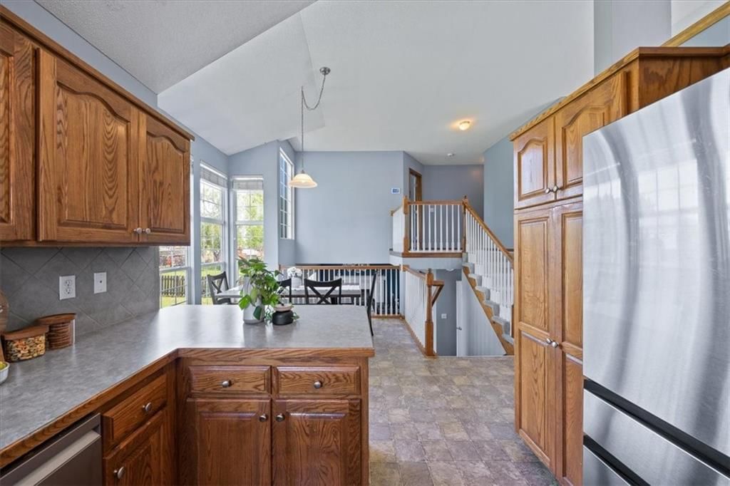 512 E Willow Street — photo 15