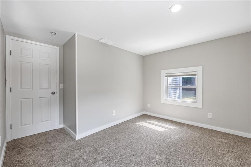 Photo 21 of 29 - 2409 N 10th Street, Kansas City, KS 66104