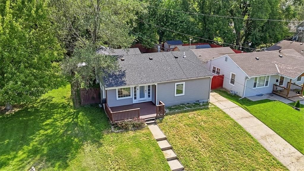 Photo 28 of 29 - 2409 N 10th Street, Kansas City, KS 66104