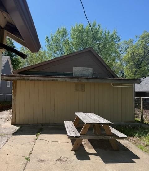 2512 Everett Avenue — photo 19
