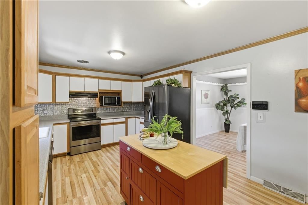 12105 E 41st Street — photo 14