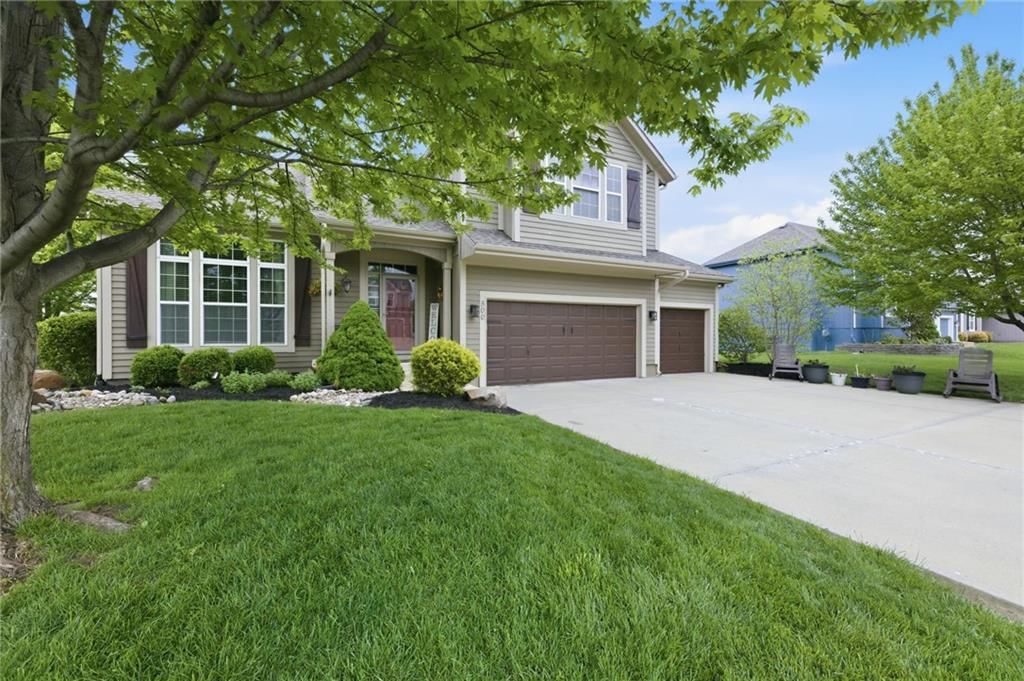 500 E Cheyenne Street — photo 3