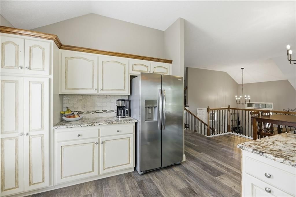 500 E Cheyenne Street — photo 16