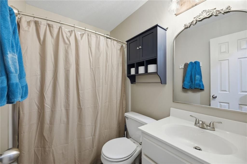 500 E Cheyenne Street — photo 17