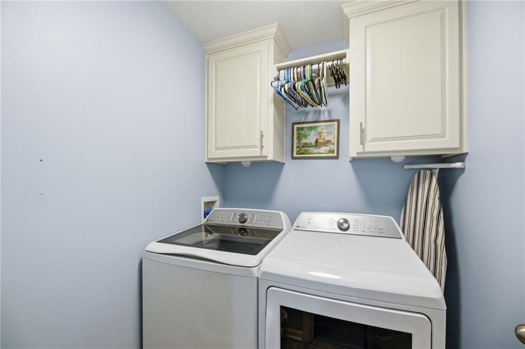 500 E Cheyenne Street — photo 22