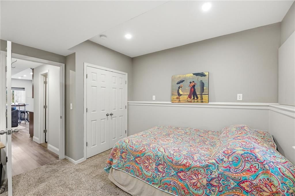500 E Cheyenne Street — photo 35