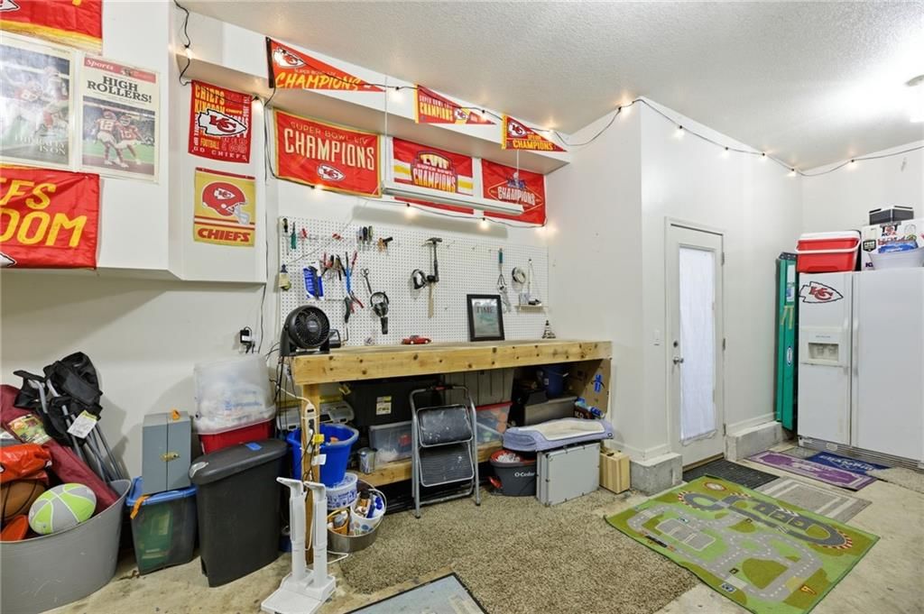 500 E Cheyenne Street — photo 41
