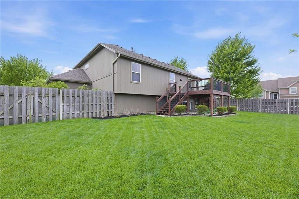 500 E Cheyenne Street — photo 45