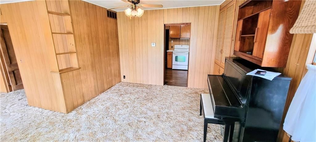 514 E Neosho Street — photo 9