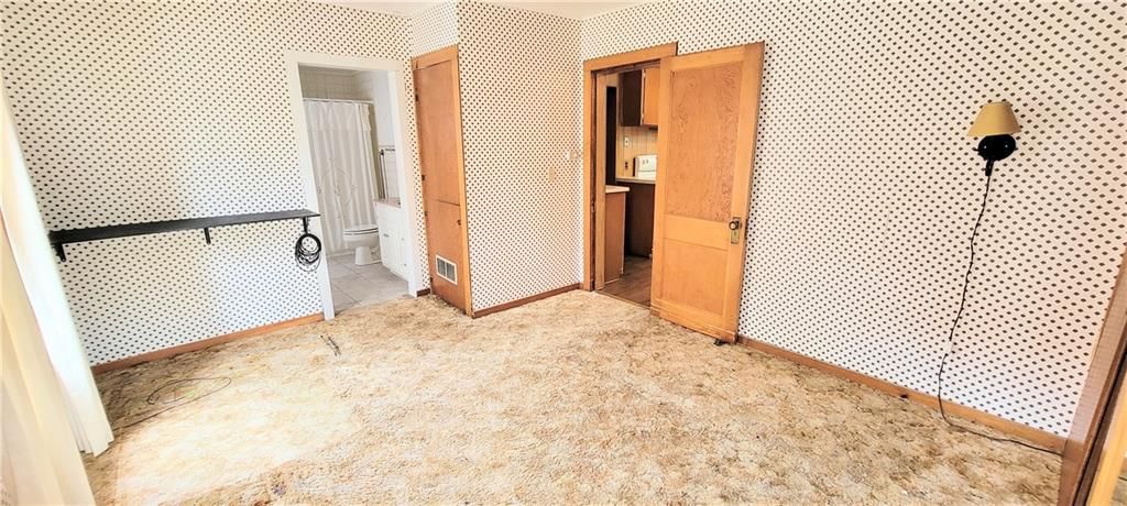 514 E Neosho Street — photo 27