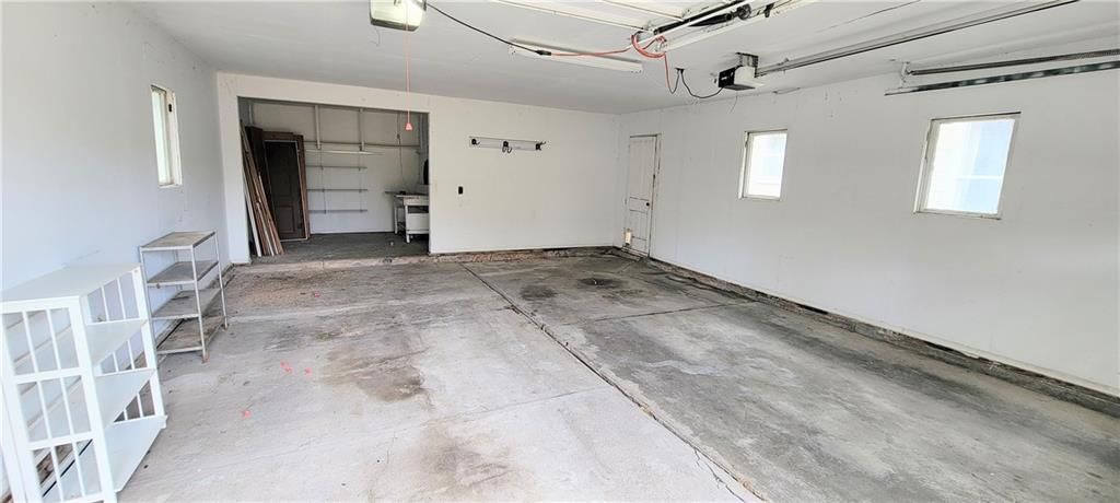 514 E Neosho Street — photo 30