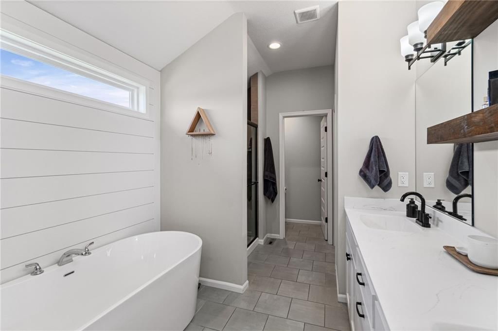 1213 SW Arborway Drive — photo 23
