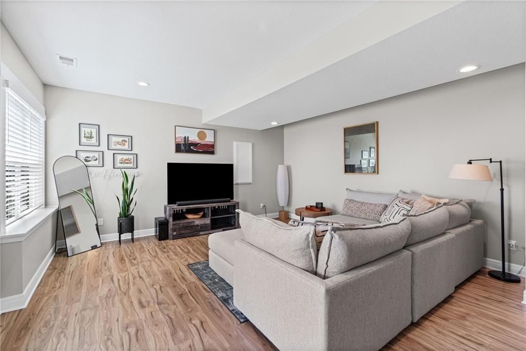 1213 SW Arborway Drive — photo 27