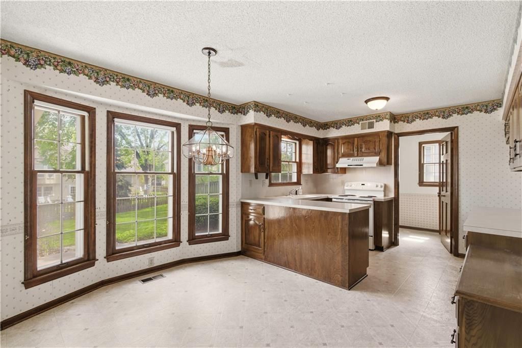 10555 Gillette Street — photo 16