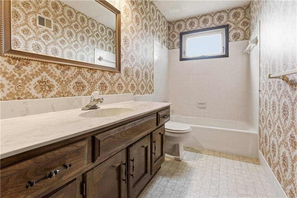 10555 Gillette Street — photo 38