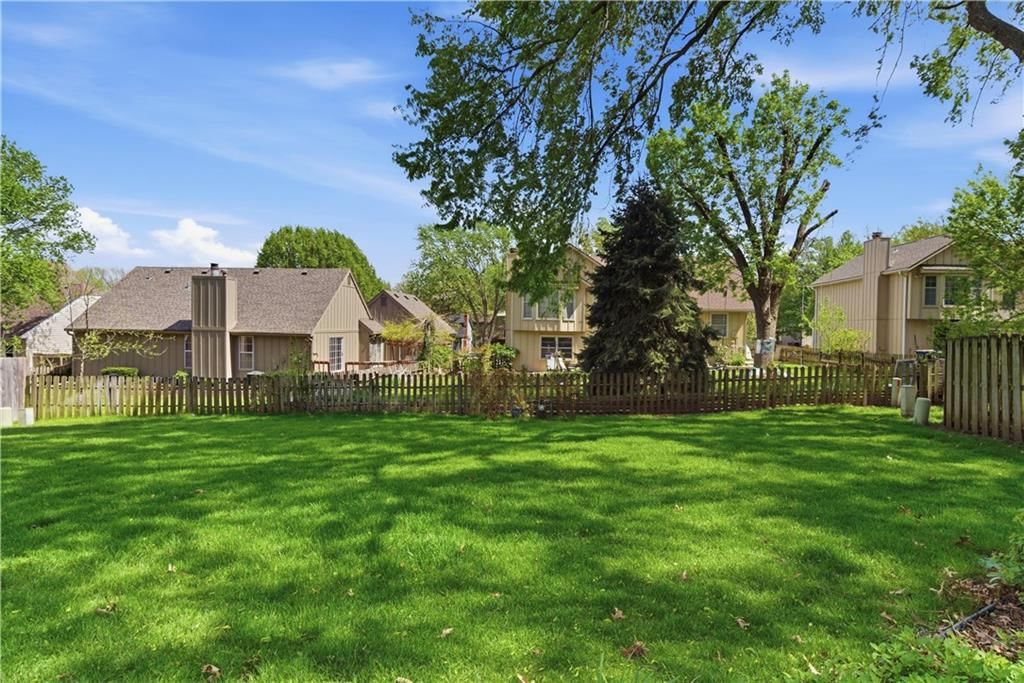 10555 Gillette Street — photo 49
