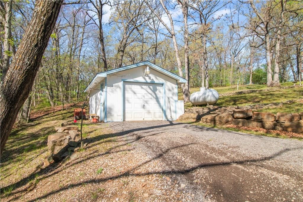 2029 Pepper Hill Lane — photo 34