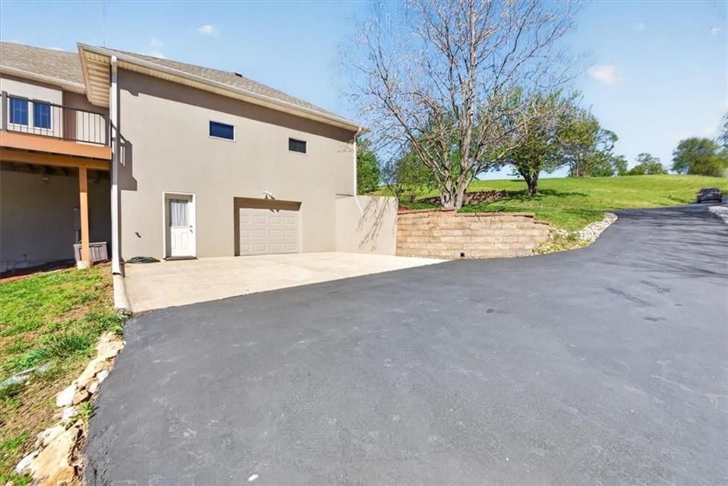 8615 NW Baker Road Circle — photo 67