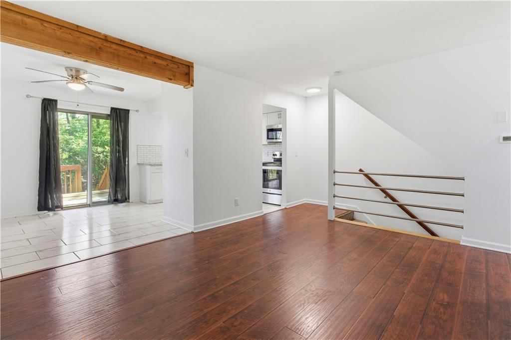 1906 Lawrence Court — photo 4