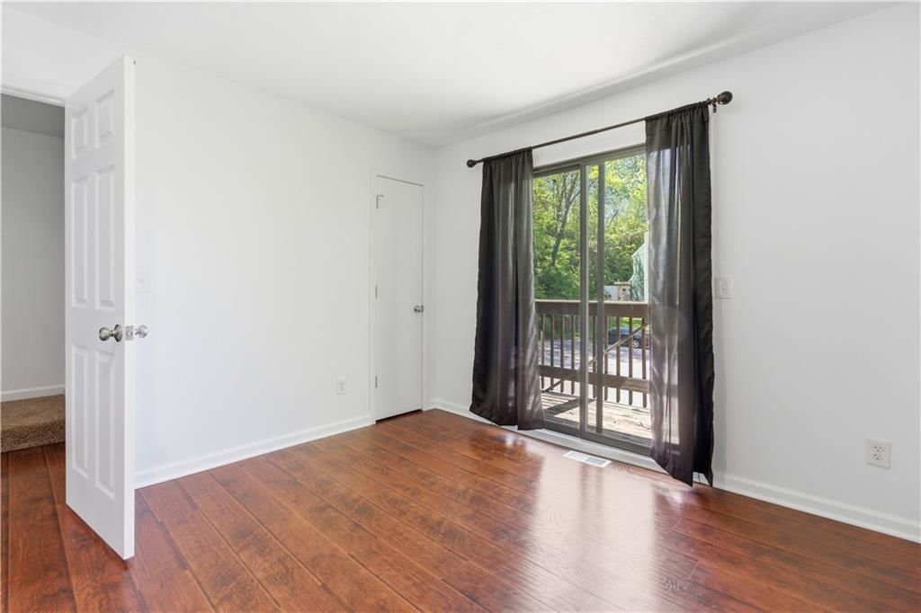 1906 Lawrence Court — photo 13