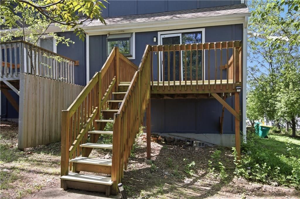 1906 Lawrence Court — photo 24