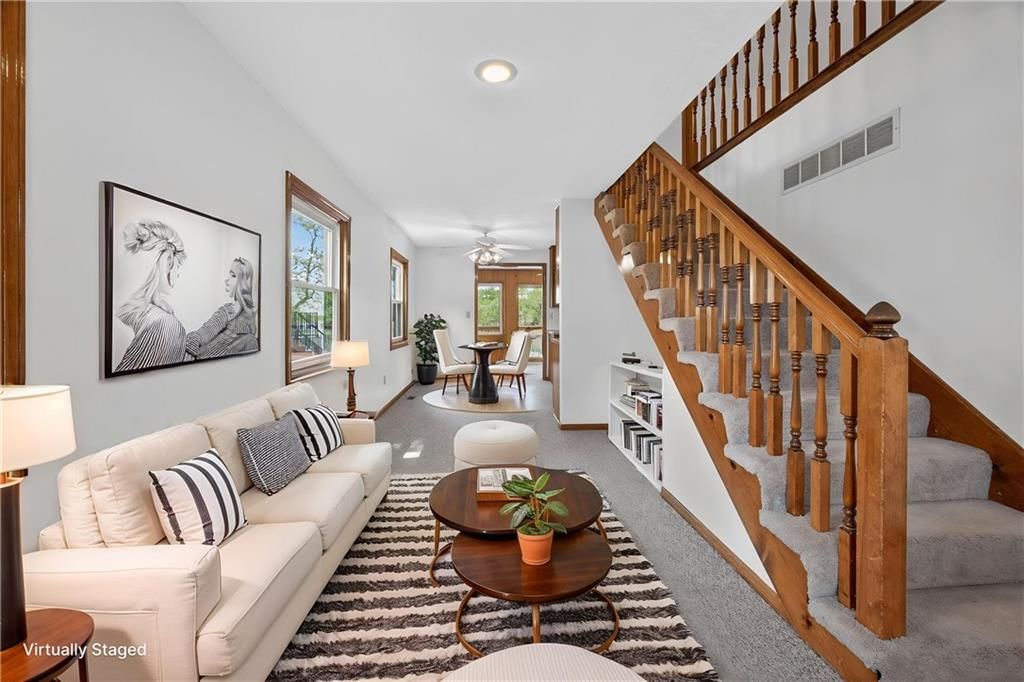 29320 W 153rd Terrace — photo 3