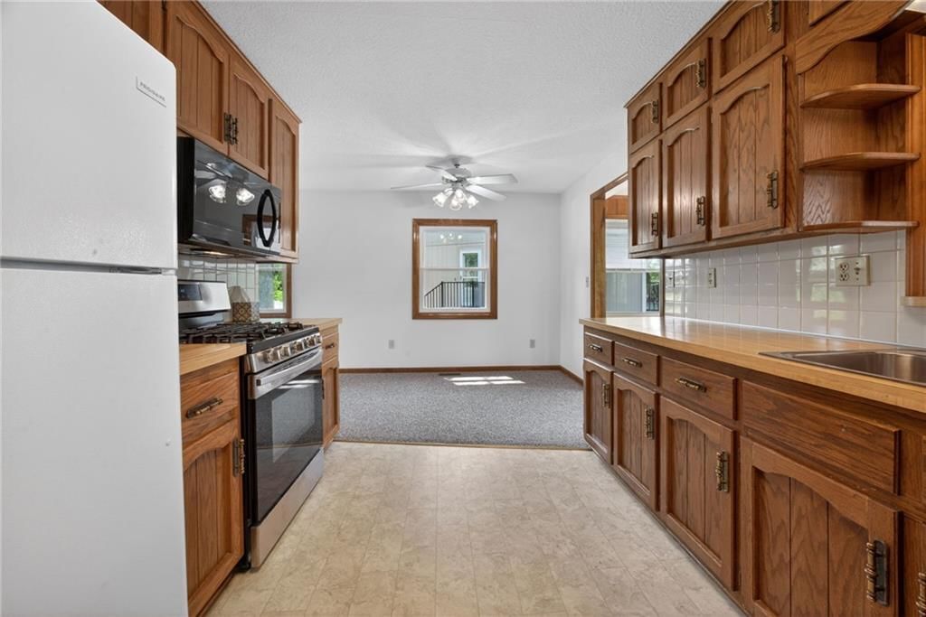 29320 W 153rd Terrace — photo 6
