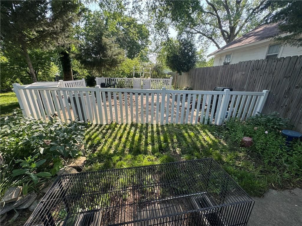 1870 N 27th Street — photo 10