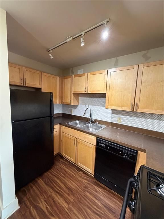 600 E 8th     Unit 8S Street — photo 15