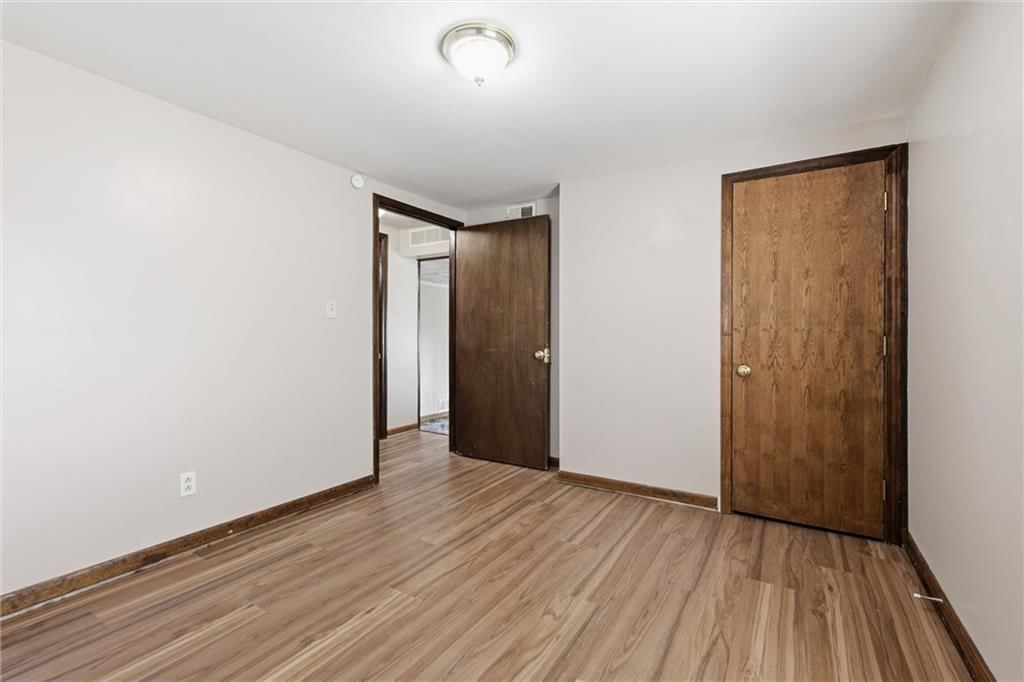 613 E Kansas Avenue — photo 20