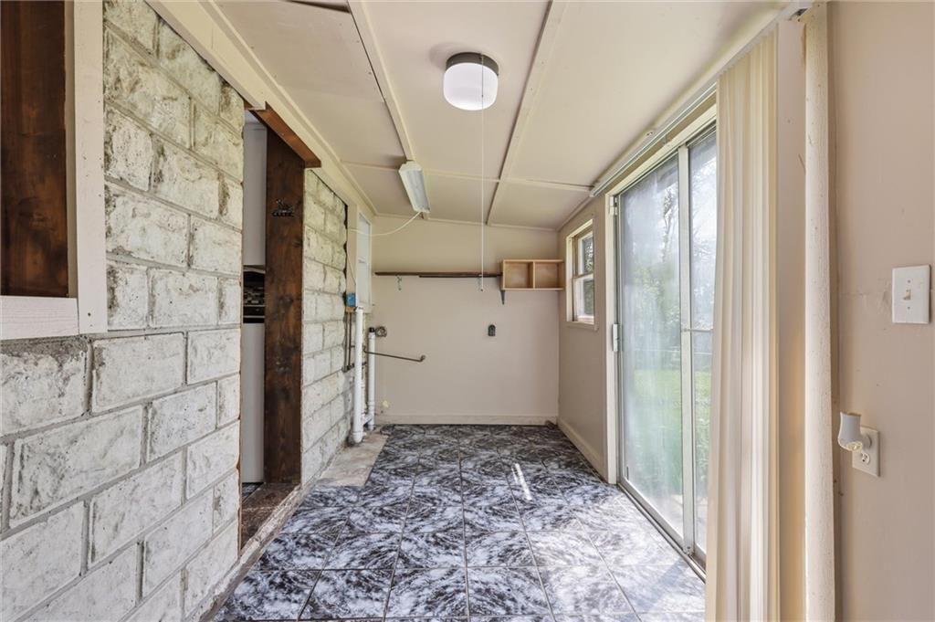 613 E Kansas Avenue — photo 29