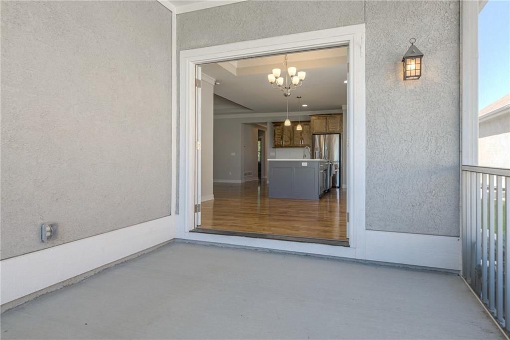 8141 N Farley Avenue — photo 34
