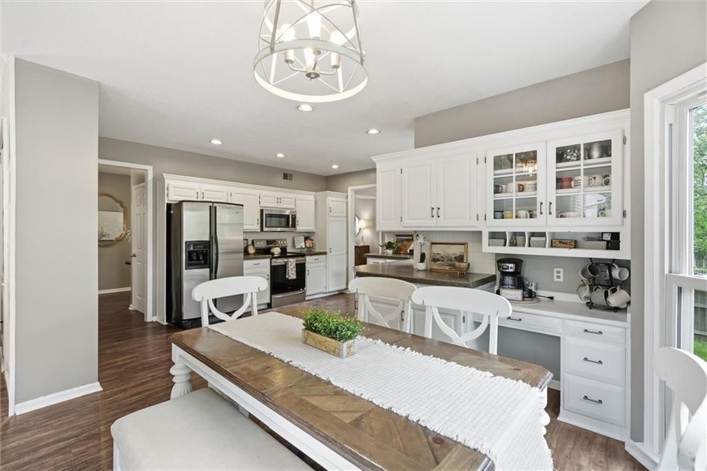 6118 W 157 Terrace — photo 16