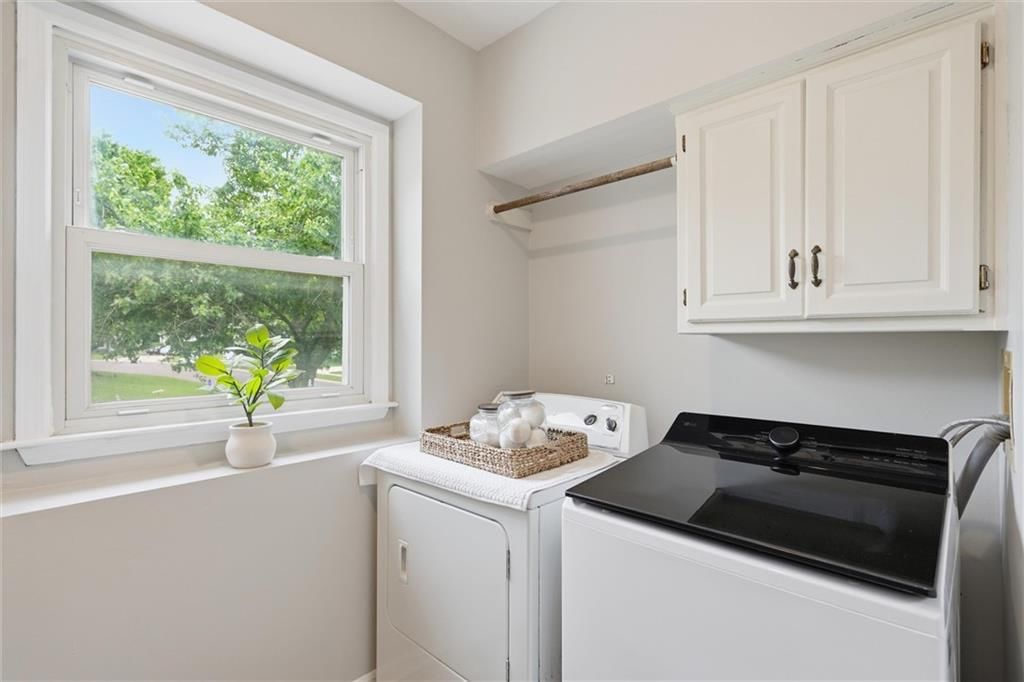 6118 W 157 Terrace — photo 27