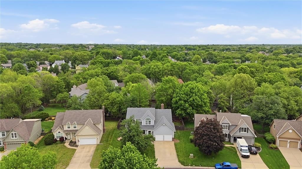 6118 W 157 Terrace — photo 32
