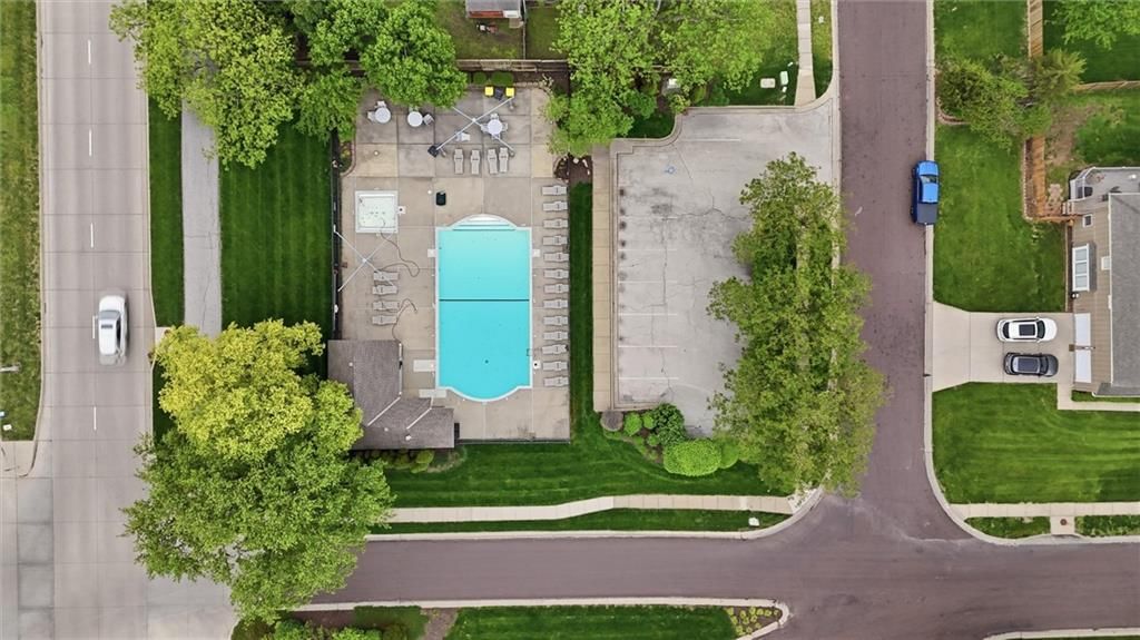 6118 W 157 Terrace — photo 34