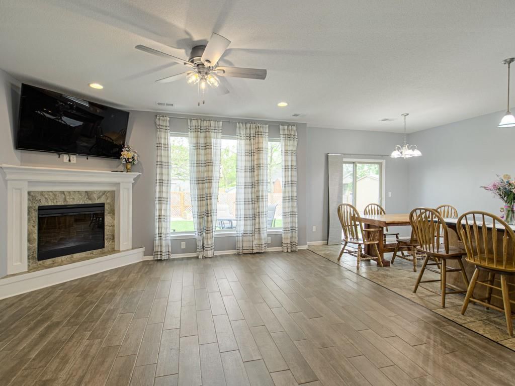 1111 SE Oak Ridge Drive — photo 6