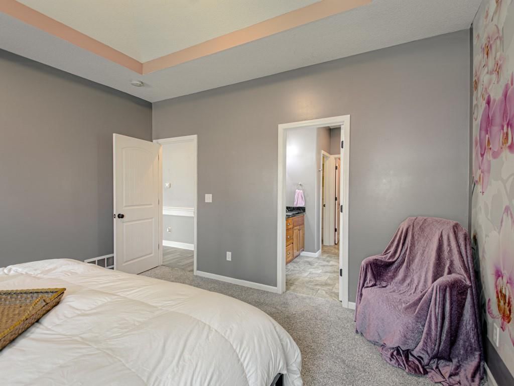 1111 SE Oak Ridge Drive — photo 17