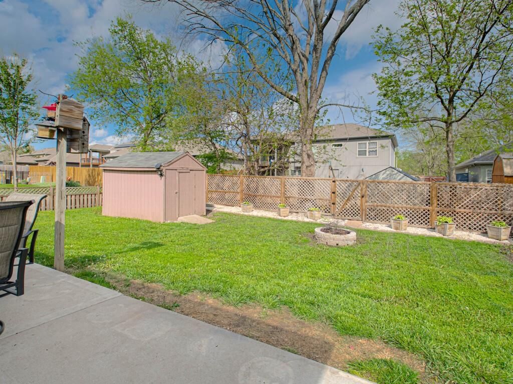 1111 SE Oak Ridge Drive — photo 28