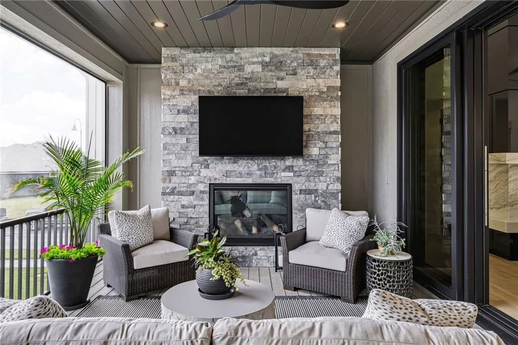 Photo 15 of 39, 3448 W 133rd Terrace, Leawood, KS 66209