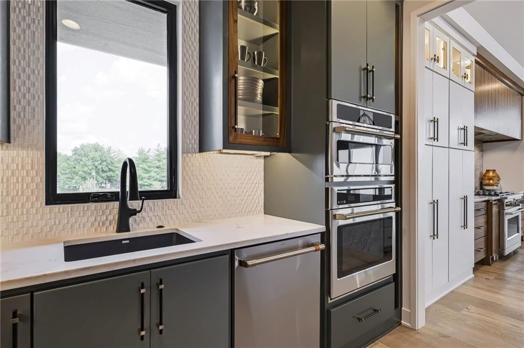 Photo 11 of 39, 3448 W 133rd Terrace, Leawood, KS 66209