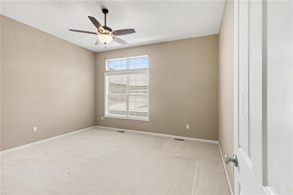 15671 S Hillside Street — photo 17