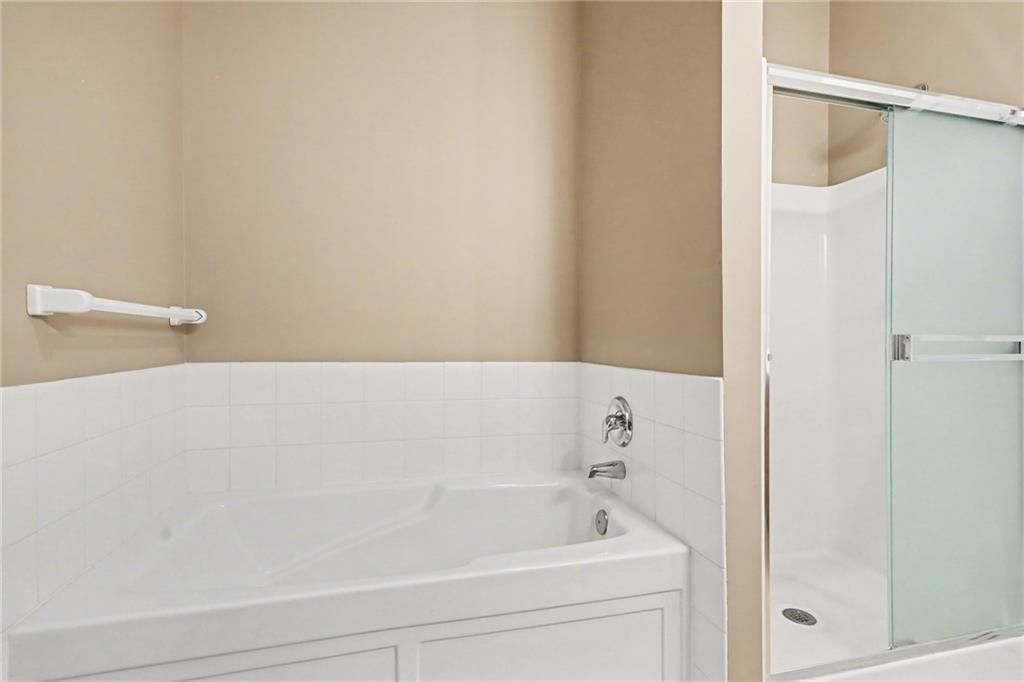 15671 S Hillside Street — photo 19