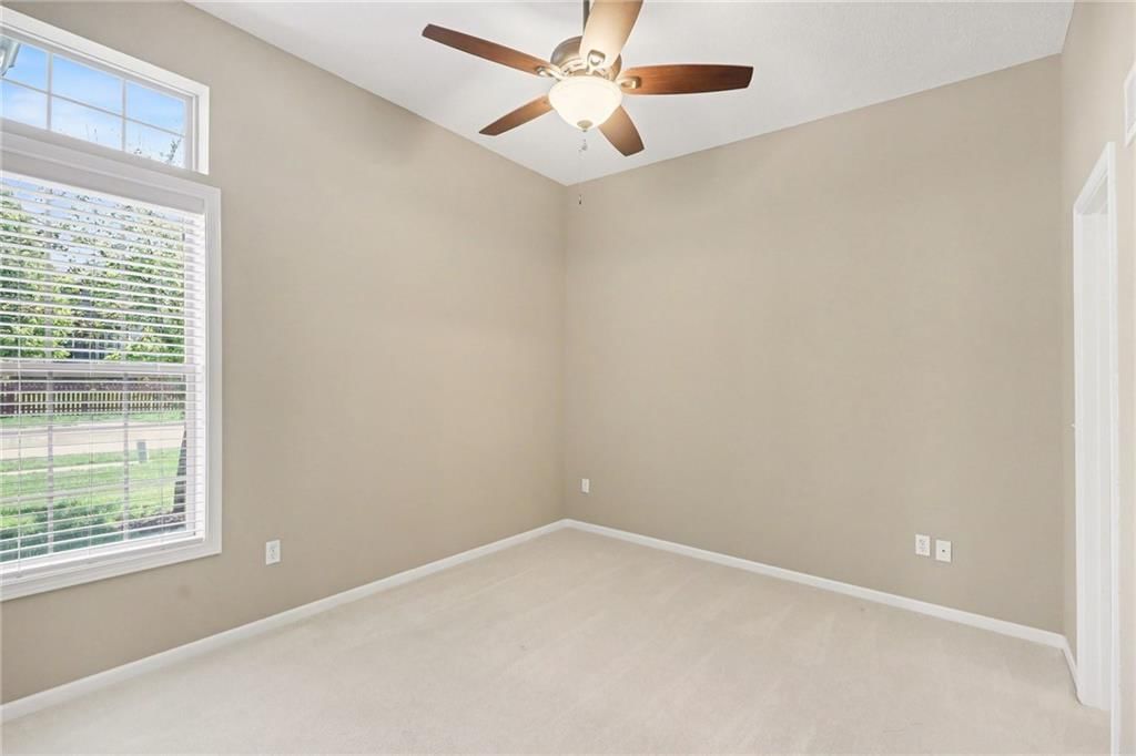 15671 S Hillside Street — photo 21