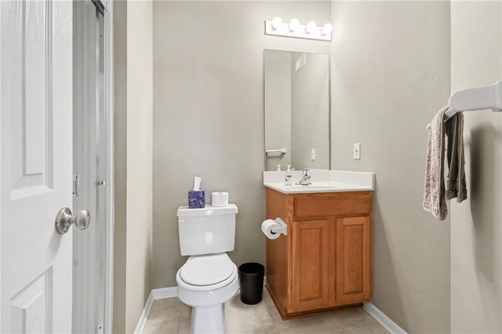 15671 S Hillside Street — photo 23