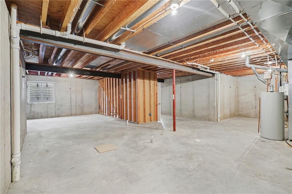15671 S Hillside Street — photo 26