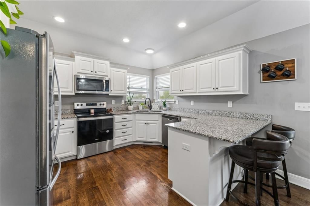 912 N Hickory Drive — photo 11