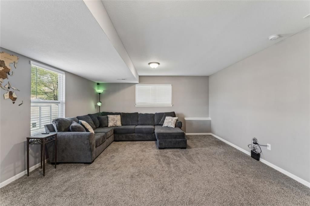 912 N Hickory Drive — photo 33