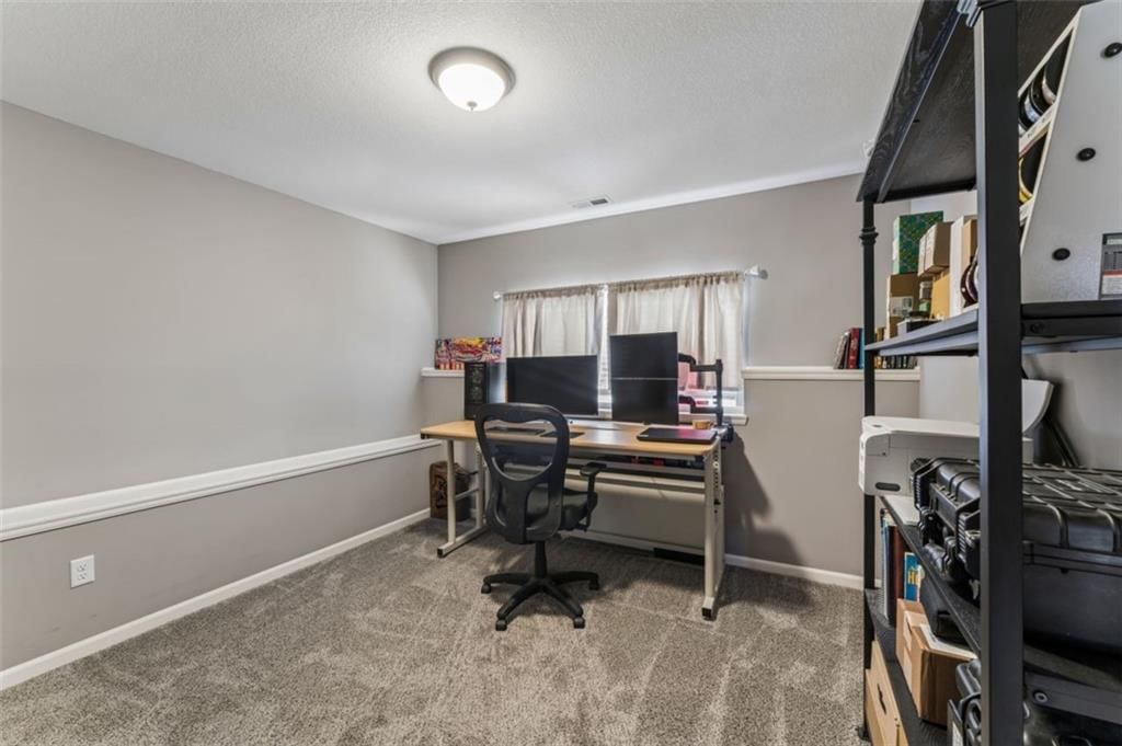 912 N Hickory Drive — photo 34